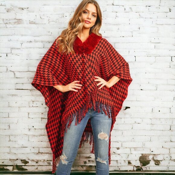 Houndstooth Poncho Red Faux Fur - Picture 2 of 7